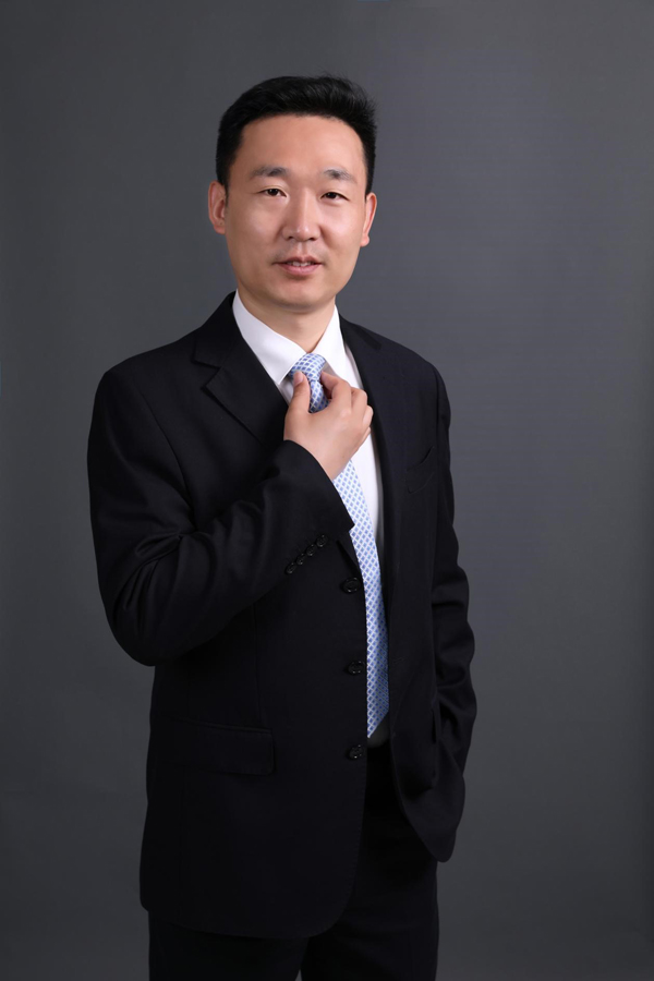 张卫东